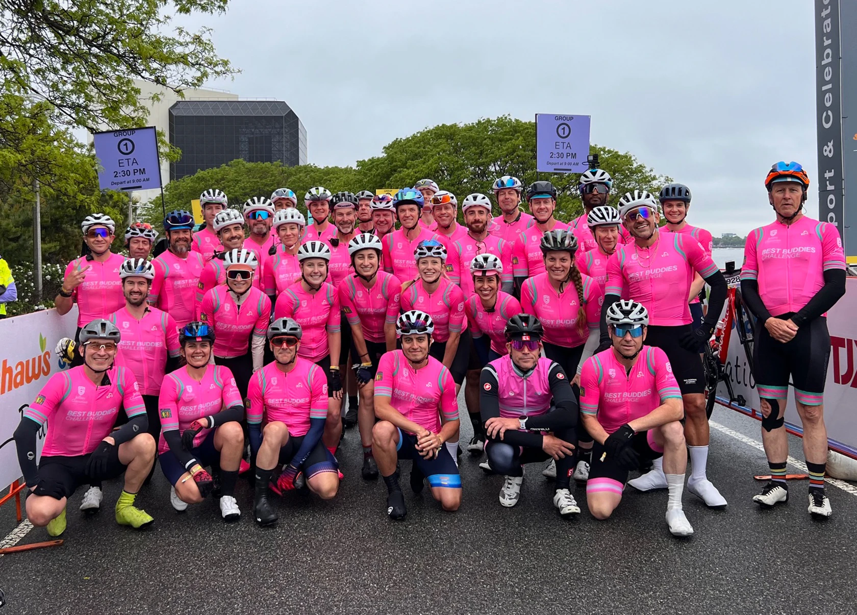domestiques at start line