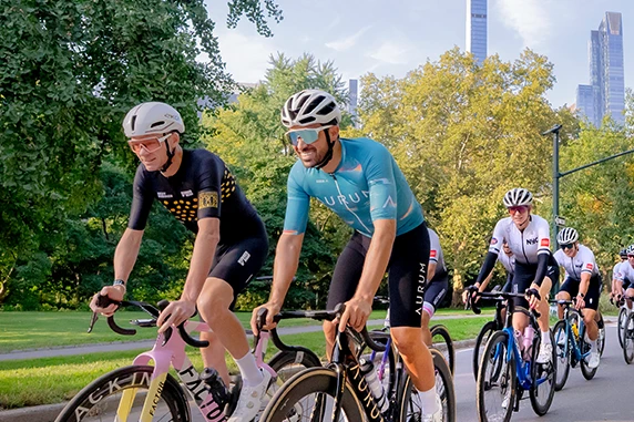 pro cyclists chris froome and alberto contador